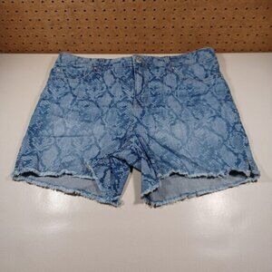 Seven7 womens medium wash Weekend frayed snake print jean shorts 12 NWT